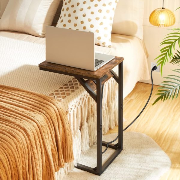 HOOBRO C Shaped End Table with Charging Station, Retro Sofa Couch Side Table, Narrow Nightstand for Small Space, Living Room, Bedroom, Rustic Brown and Black BF07USF01